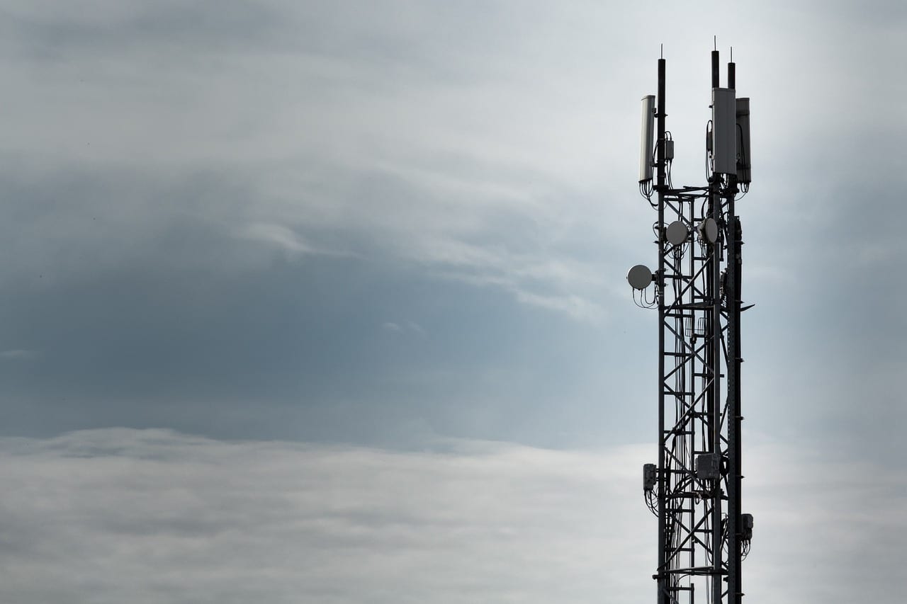 HDPA + LTE Mast